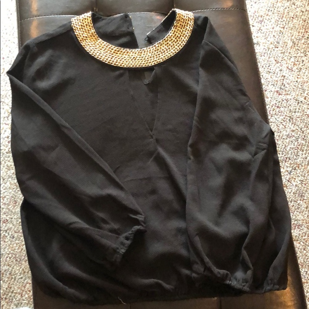 Black shirt